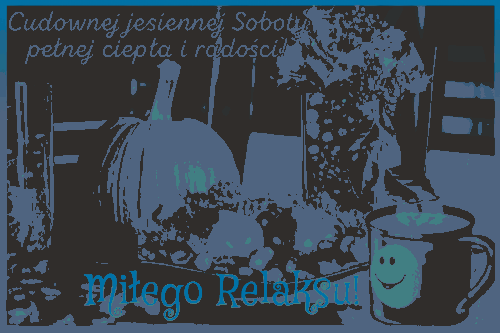 Czerwony kubek sobotniego relaksu